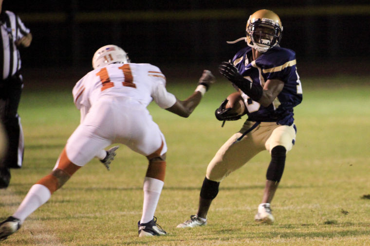 Football: DV vs Cienega
